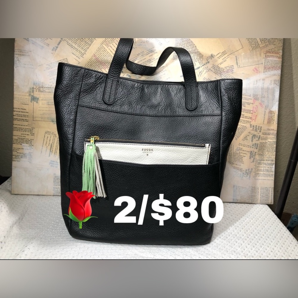🌹 Fossil Leather Tote with removable Clutch